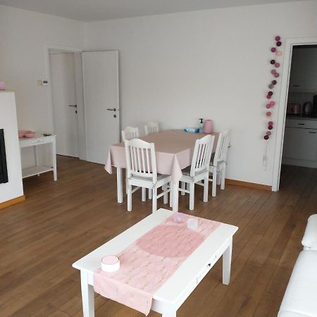 Zonnig Appartement Met 3 Slaapkamers En Gratis Parking 欧斯都恩凯尔克-巴德 外观 照片